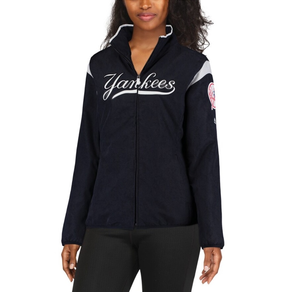 Like new!  New York Yankees Majestic Navy On-Field Thermal Jacket
